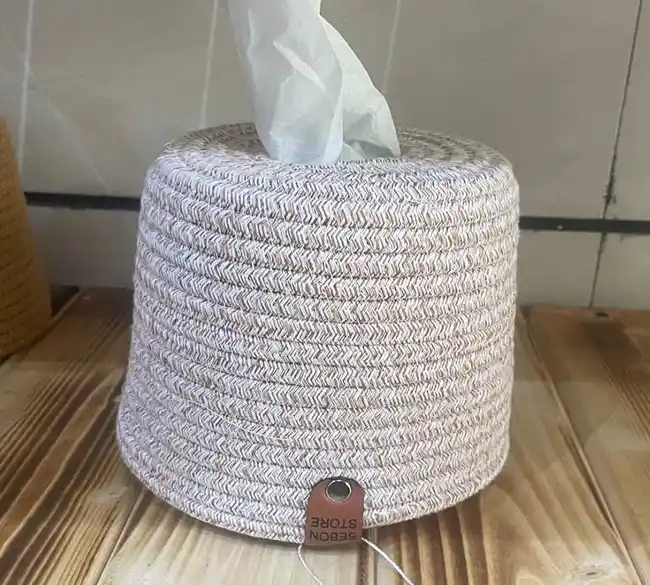 جادستمال کاغذی گرد قیطان دوزی مینیمال