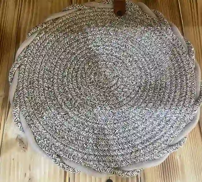 زیر بشقابی گرد دور بافت قیطان دوزی